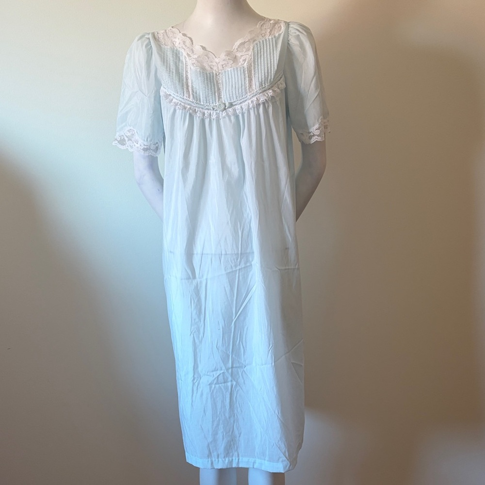 Barbizon Elegant Nightgown Made in USA